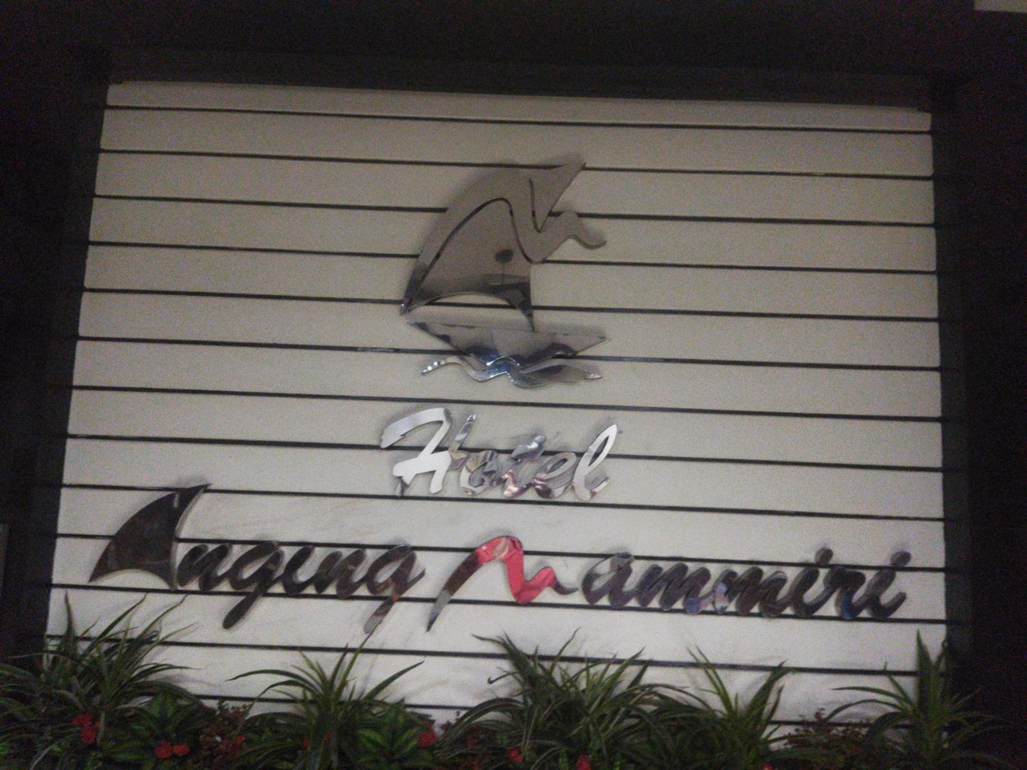 Hotel Anging Mammiri Makassar Exterior photo